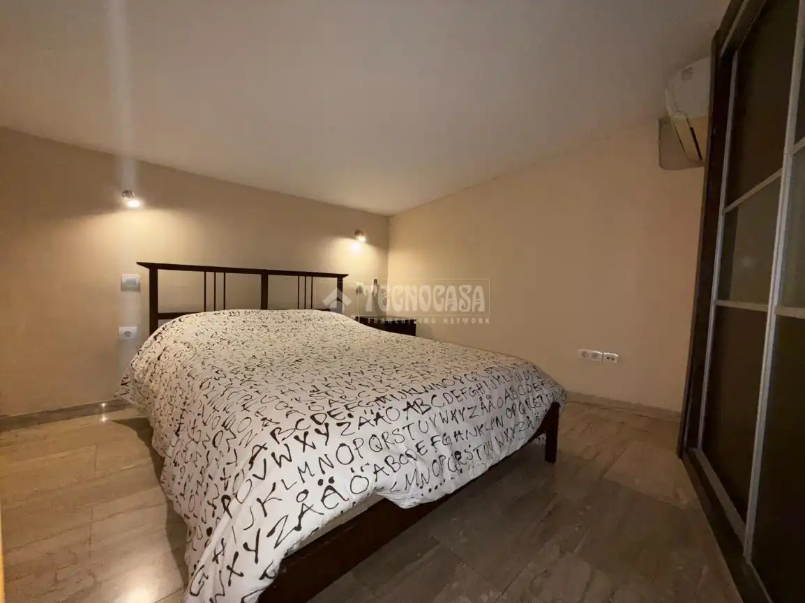 Habitación de Ático en venta en La Algaba con Aire acondicionado y Terraza