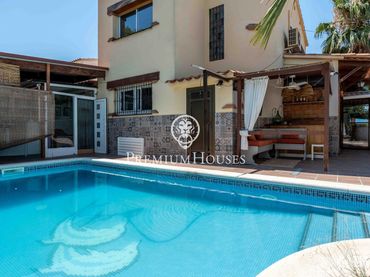House with pool for sale in Centre