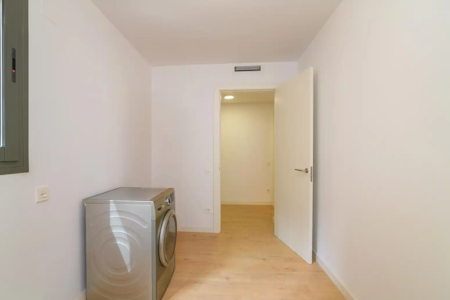 Bedroom of Flat for sale in Sant Boi de Llobregat  with Air Conditioner, Heating and Balcony