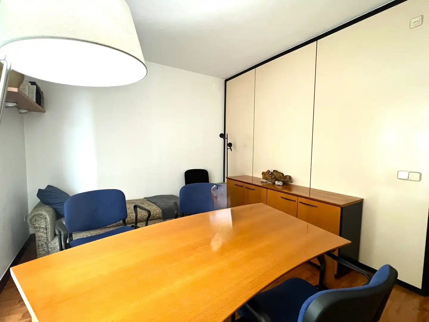 Büro zur Miete in Granollers mit Klimaanlage, Möbliert und Internet