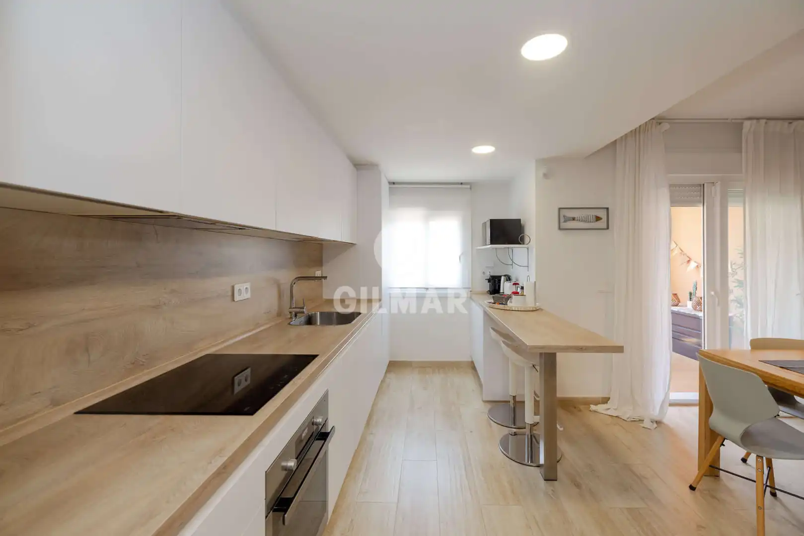 Cuina de Apartament en venda en Estepona amb Calefacció, Jardí privat i Piscina