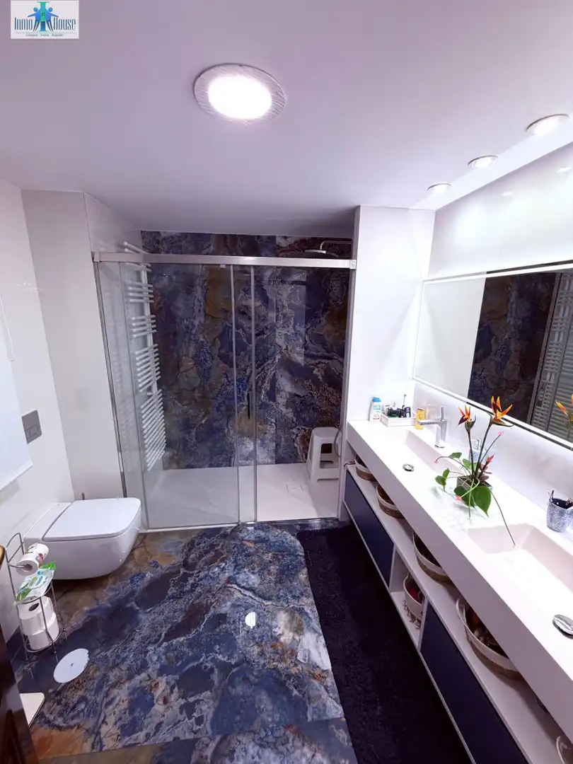 Bathroom of Detached homes for sale in Albacete  with Air Conditioner, Heating and Terrace