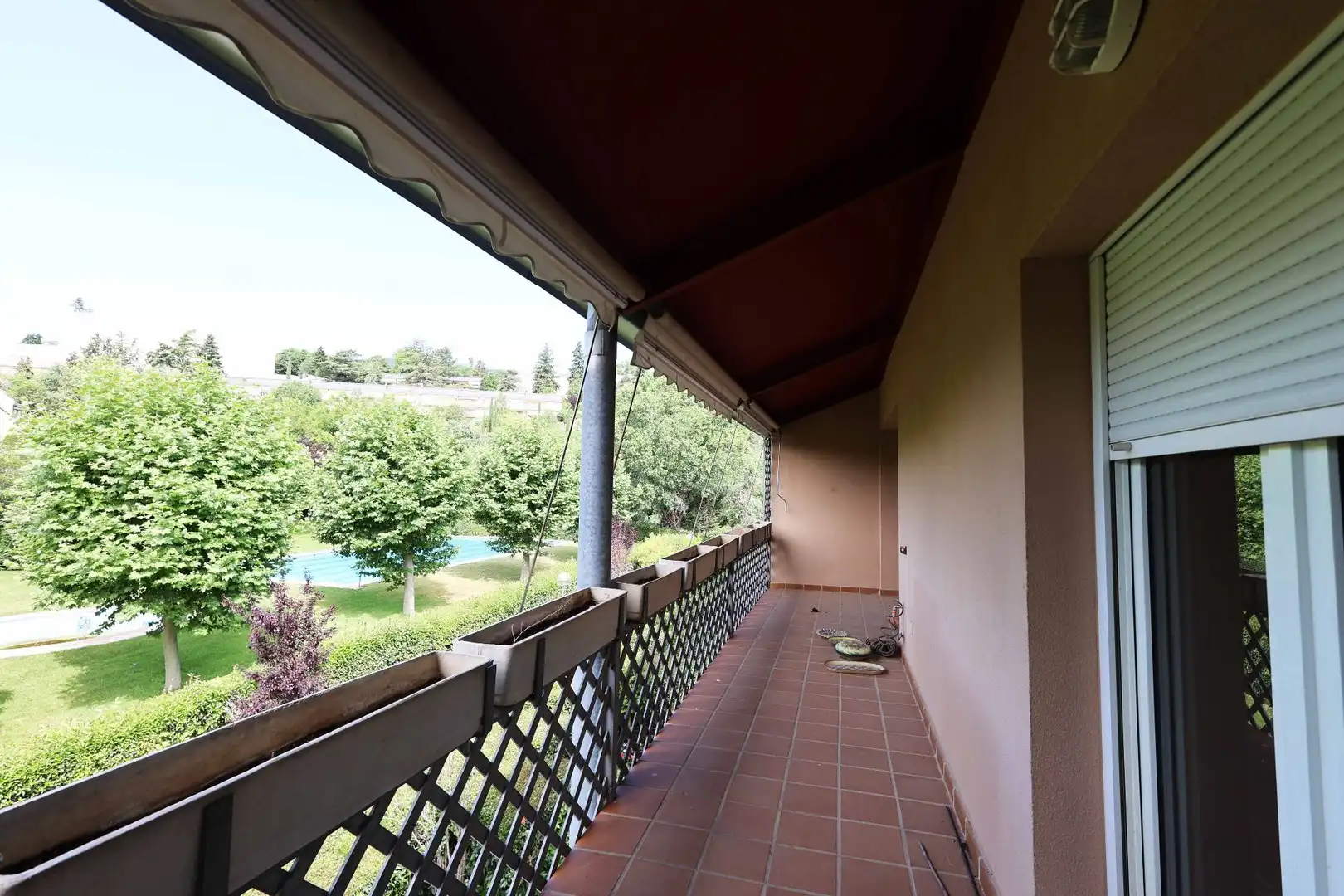 Terrassa de Dúplex en venda en San Lorenzo de El Escorial amb Calefacció, Terrassa i Piscina comunitària