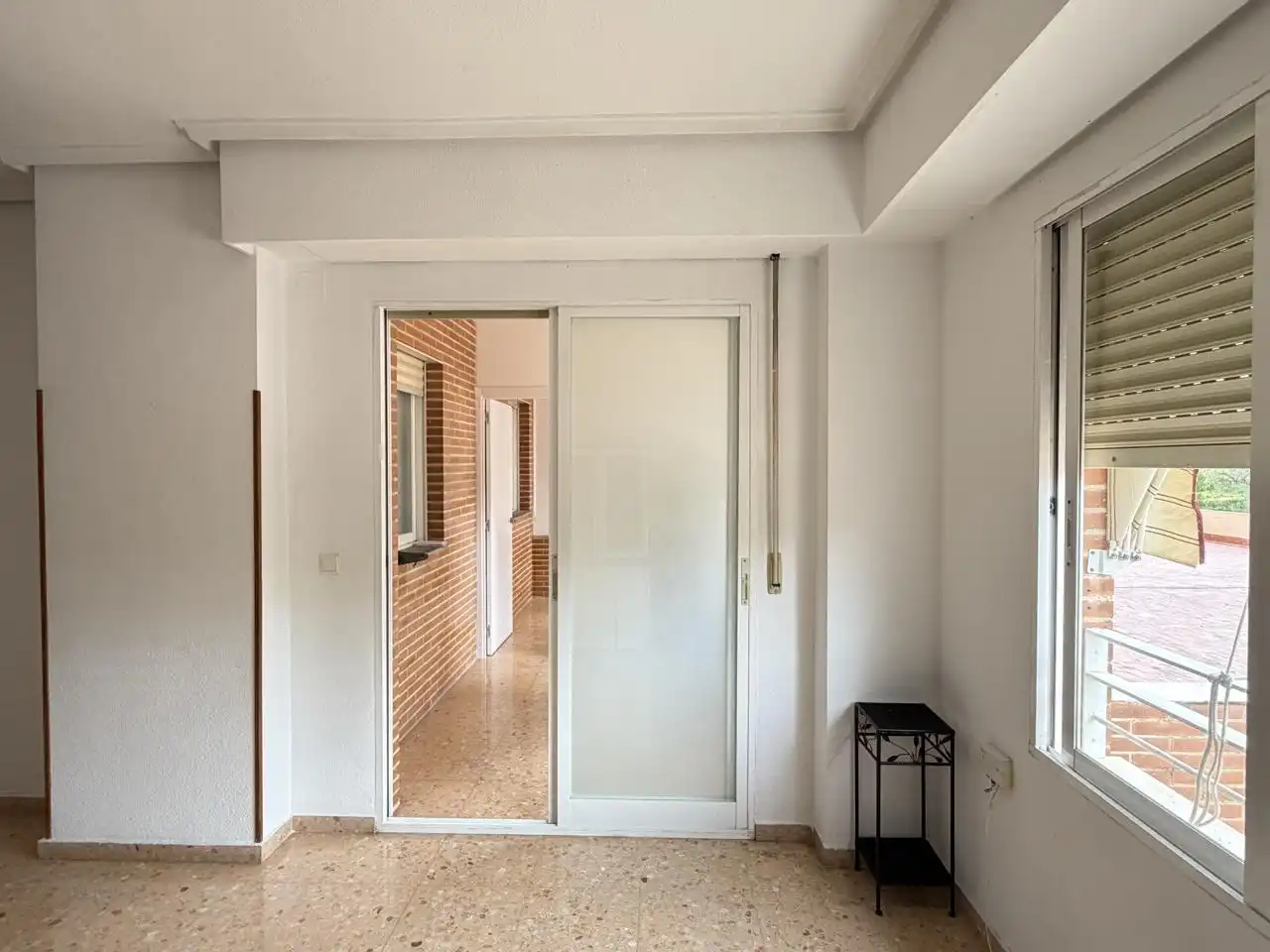 Wohnung zum Verkauf in Alicante / Alacant mit Klimaanlage, Privatgarten und Terrasse