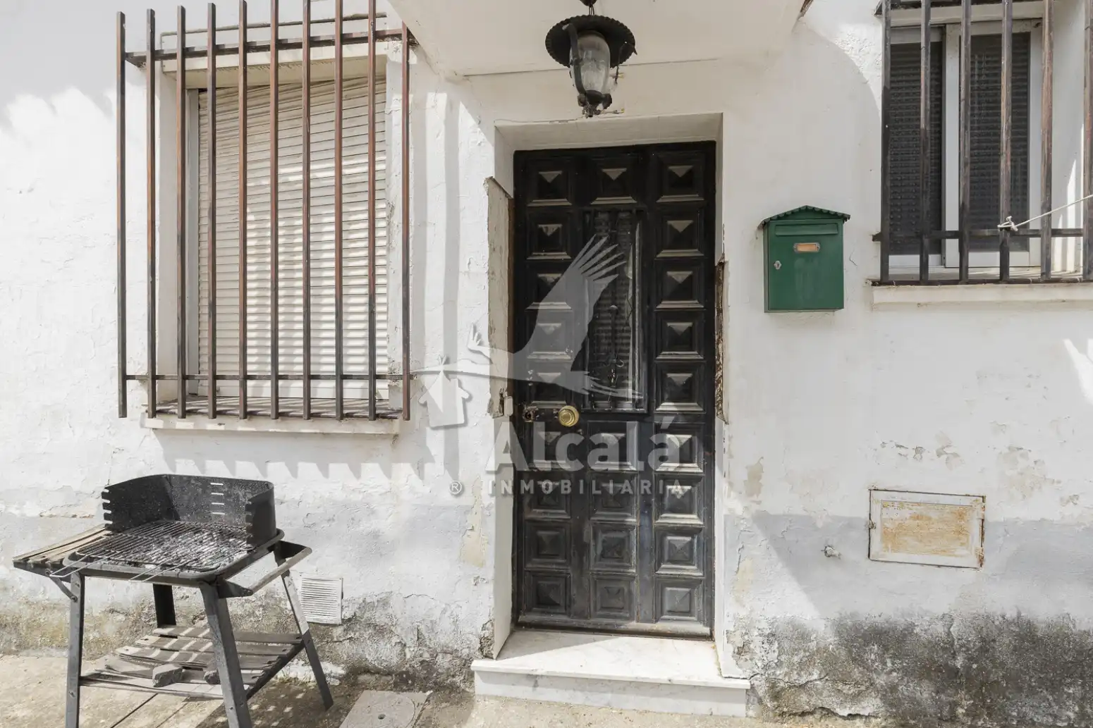 Außenansicht von Einfamilien-Reihenhaus zum Verkauf in Alcalá de Henares