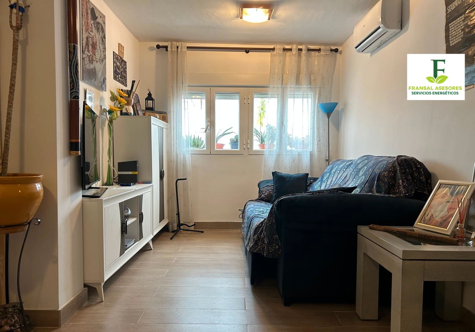 Sala d'estar de Pis en venda en  Córdoba Capital amb Aire condicionat, Calefacció i Moblat