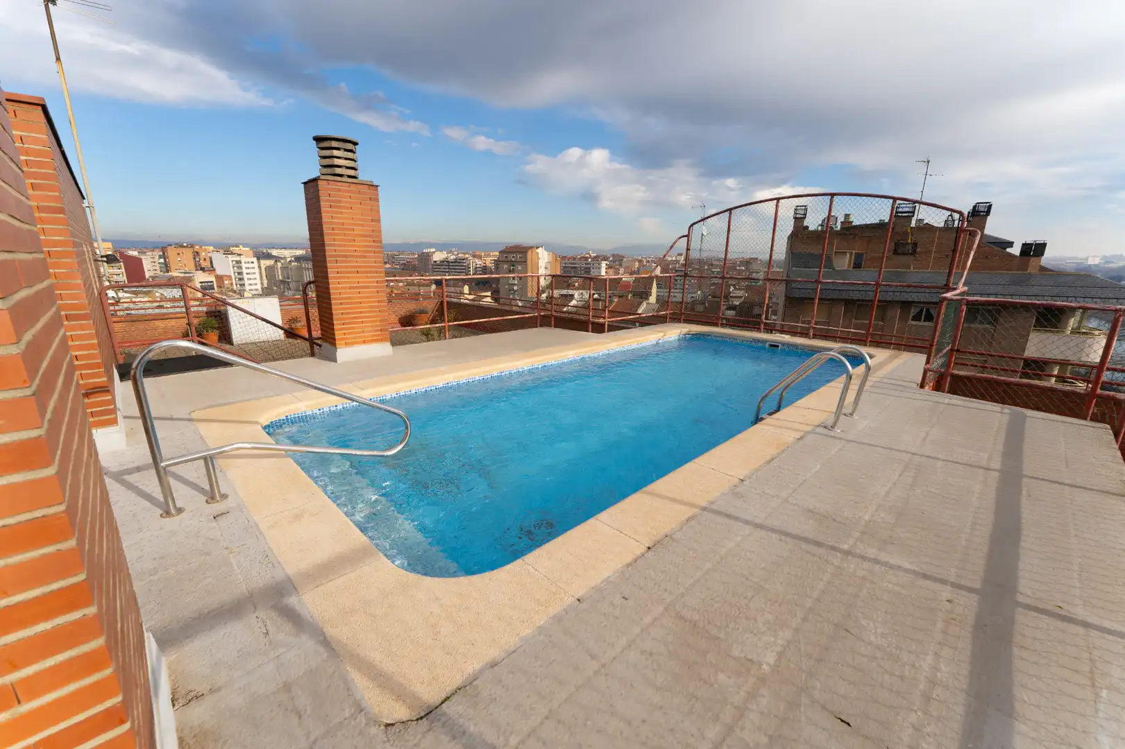 Swimming pool of Flat for sale in Lleida  with Air Conditioner, Heating and Parquet flooring