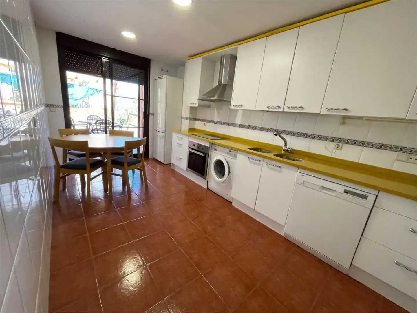 Cuina de Casa o xalet en venda en Toledo amb Aire condicionat, Jardí privat i Parquet