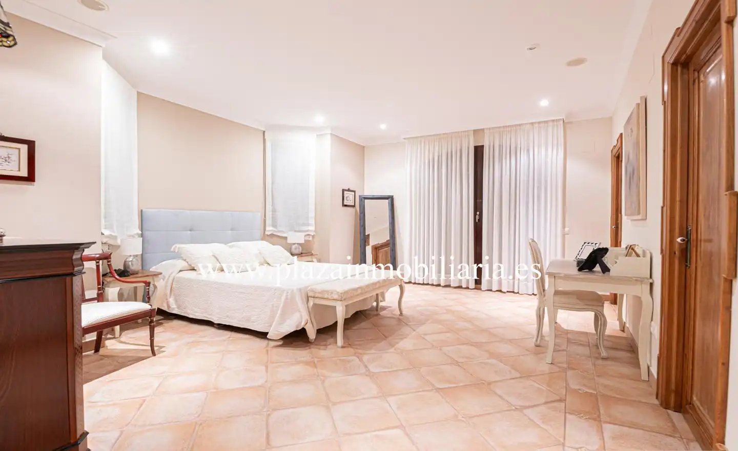 Bedroom of Houses for sale in Lucena