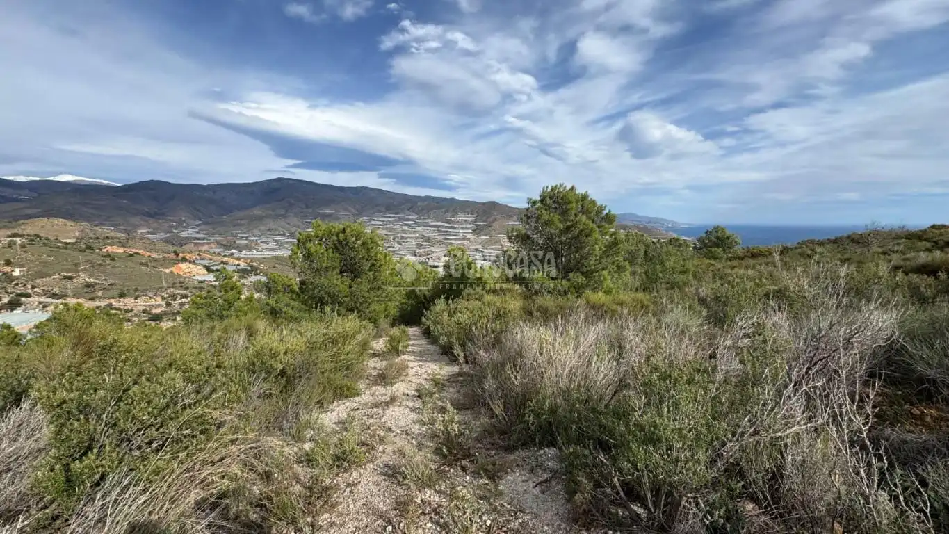 Terreno en venta en Gualchos