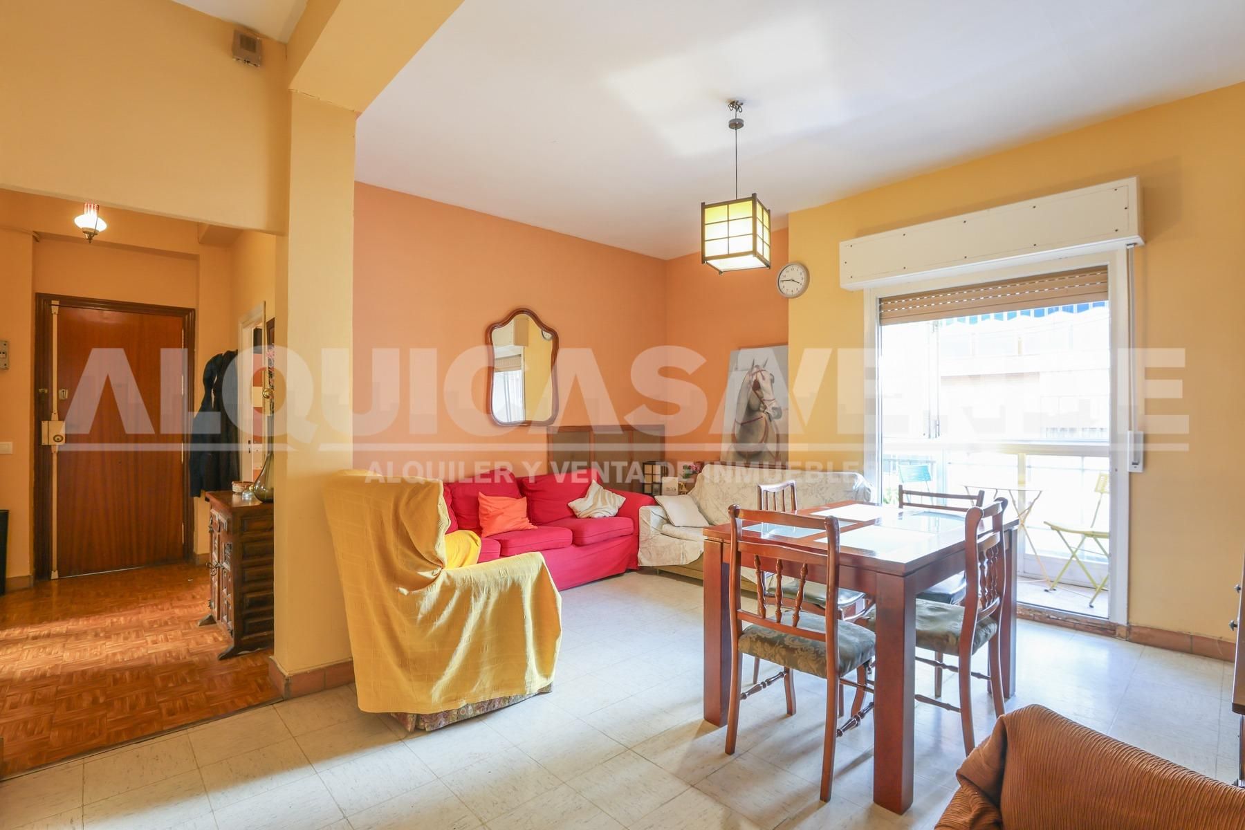 Living room of Flat for sale in  Sevilla Capital  with Terrace