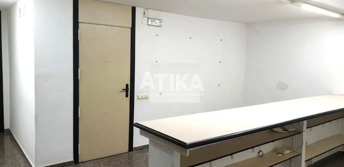Oficina de lloguer a Sant Josep - Zona Hospital