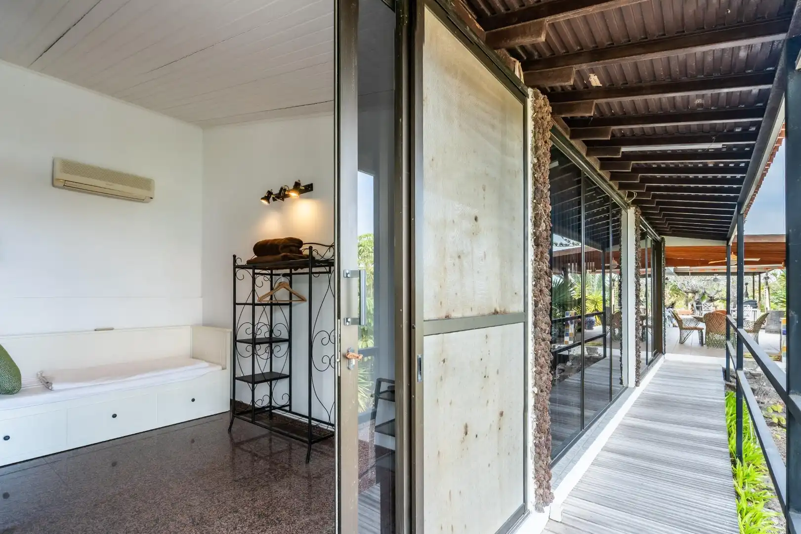 Terrassa de Casa o xalet en venda en Guía de Isora amb Aire condicionat, Jardí privat i Terrassa