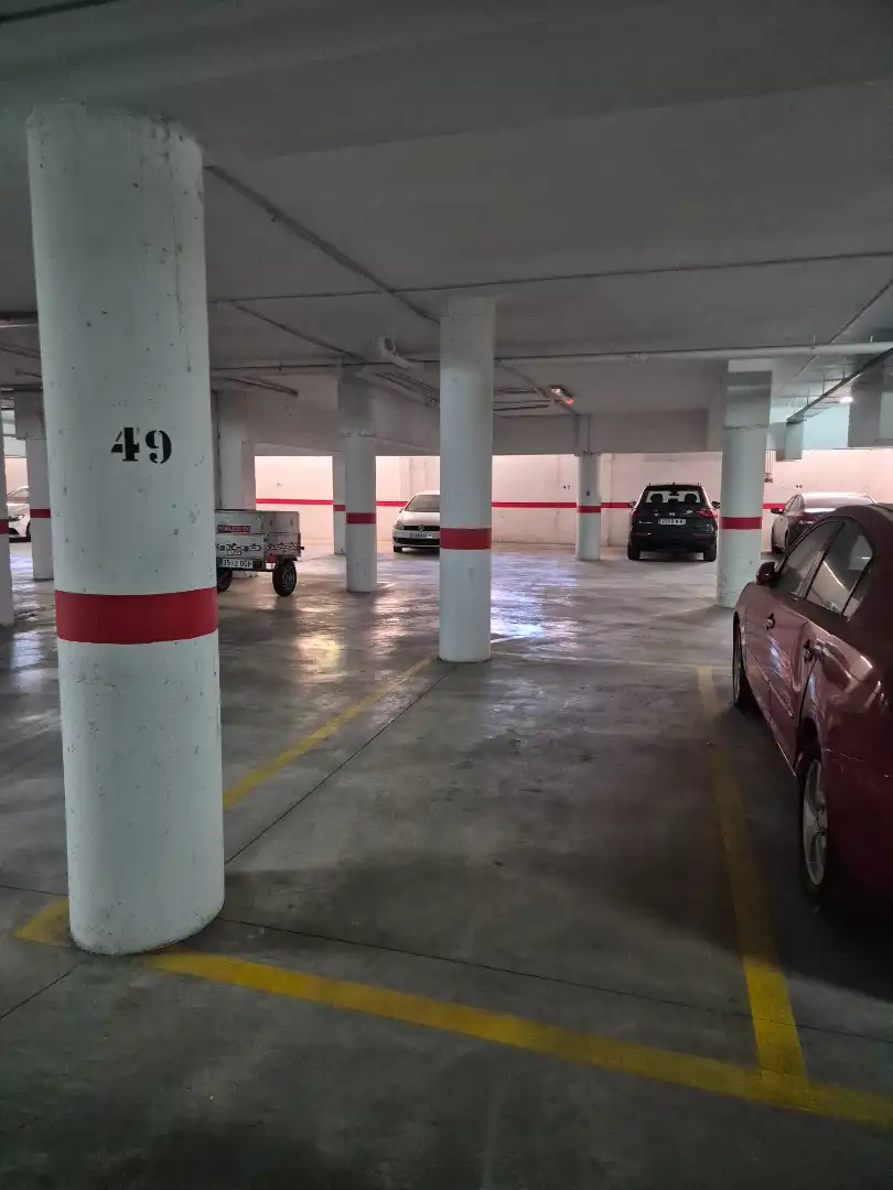 Parkplatz von Garage zum Verkauf in Tomelloso