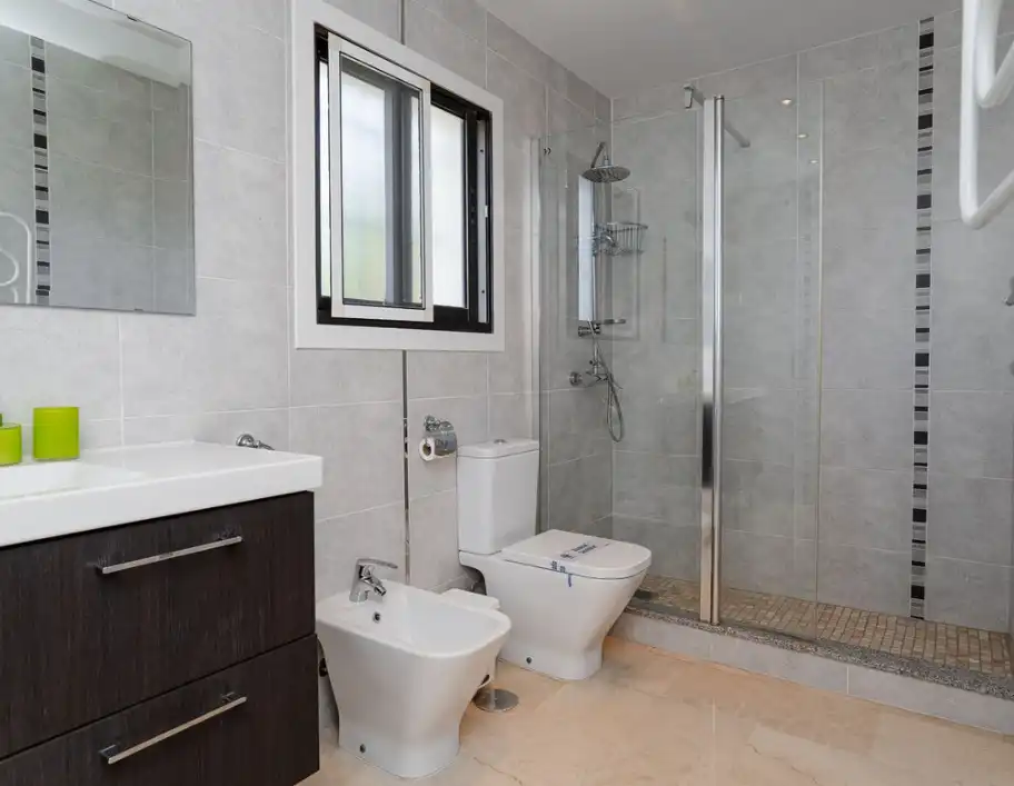 Piso con ascensor en venta en El Faro de Calaburra - Chaparral, imagen 17