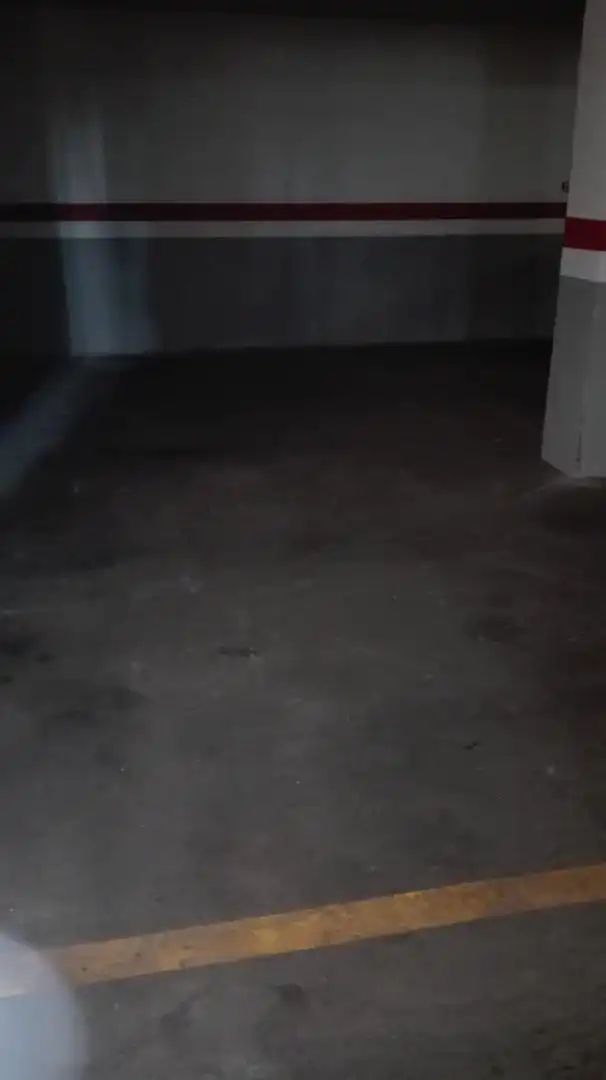 PARKINGS 2 SOLO PARA FAMILIA  2 trasteros., imatge 5