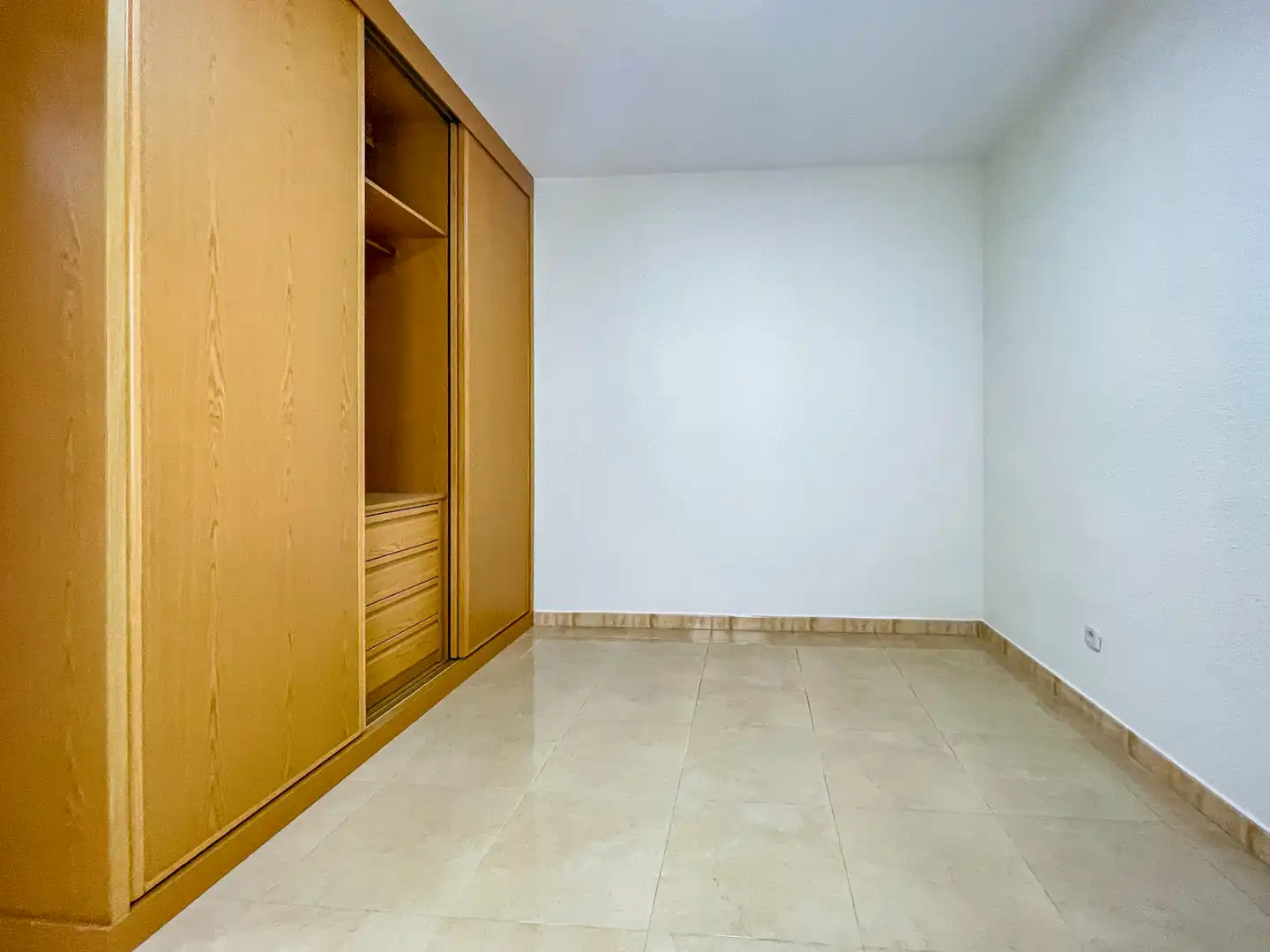 Schlafzimmer von Wohnung zur Miete in Getafe mit Klimaanlage, Heizung und Ofen