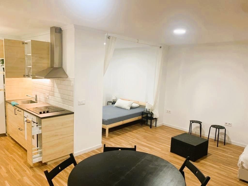 Bedroom of Apartment for sale in  Valencia Capital  with Furnished and Alarm