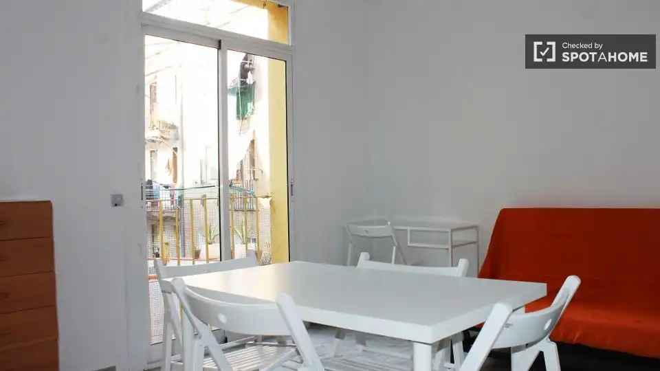 Room in El Raval