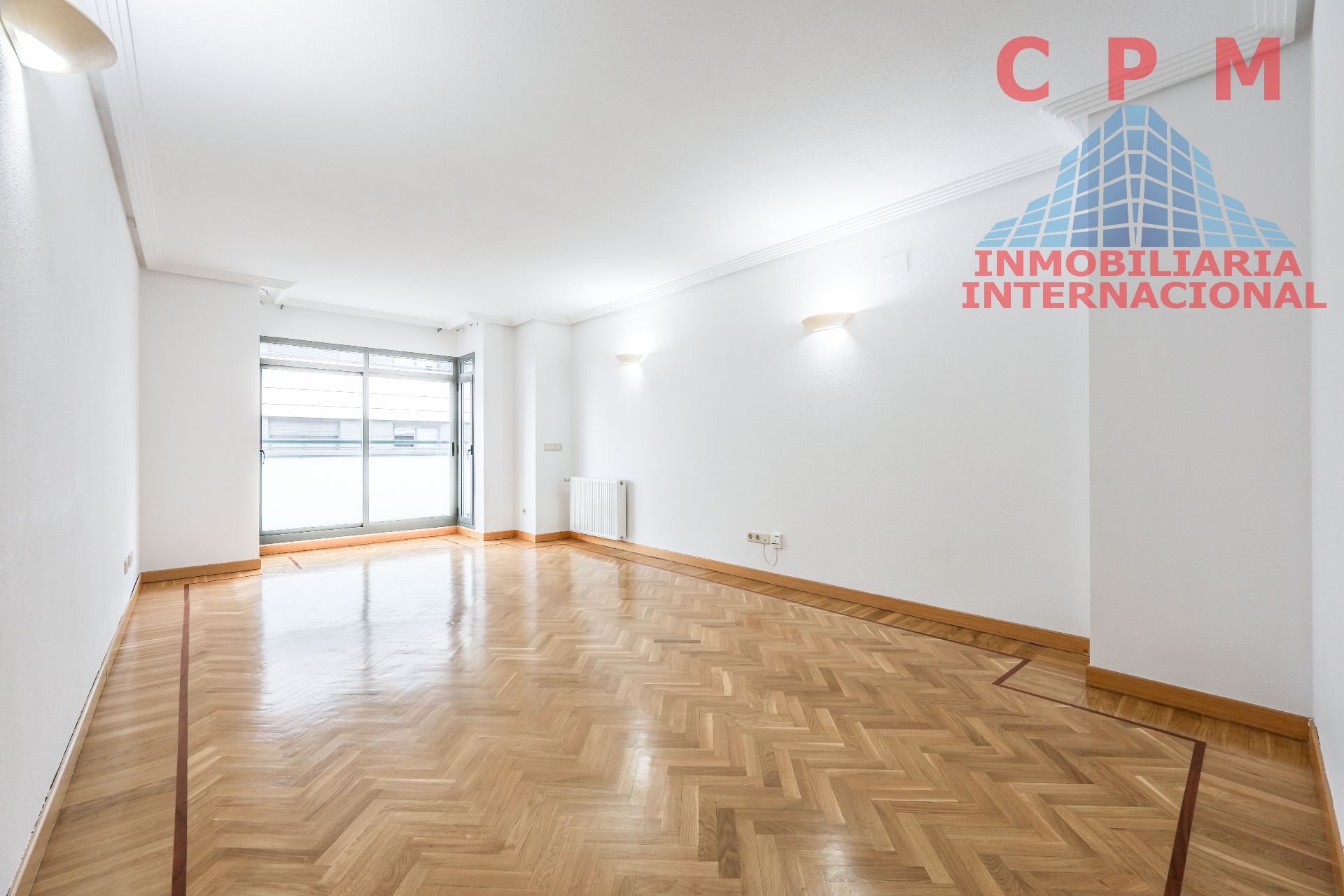 Sala d'estar de Pis de lloguer en  Madrid Capital amb Aire condicionat, Calefacció i Parquet