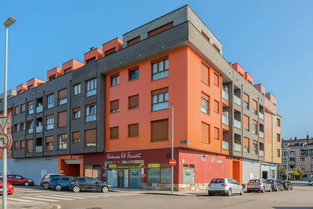 Local comercial en Alquiler en C/ Gutiérrez de Hevia en Villaviciosa - Amandi