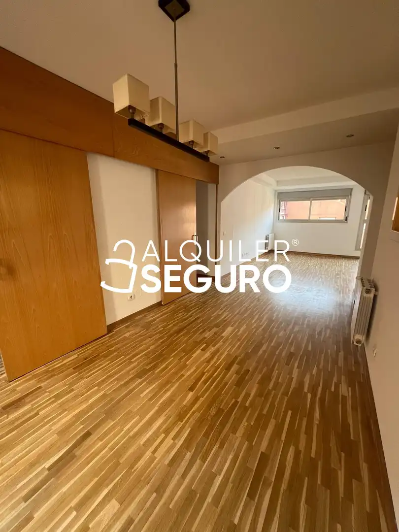 Wohnung zur Miete in Madrid mit Klimaanlage, Heizung und Terrasse
