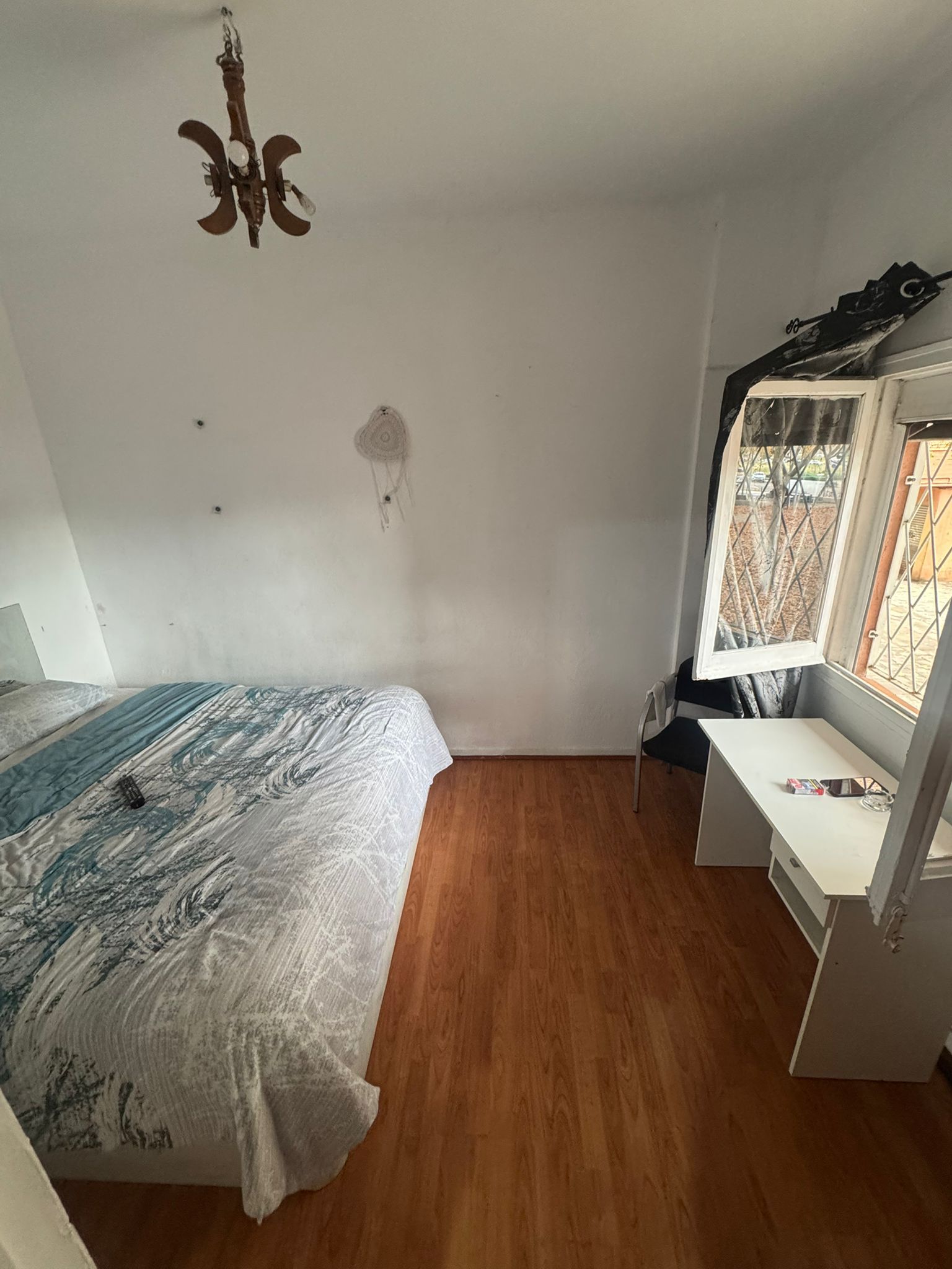 Dormitori de Pis en venda en  Barcelona Capital amb Terrassa