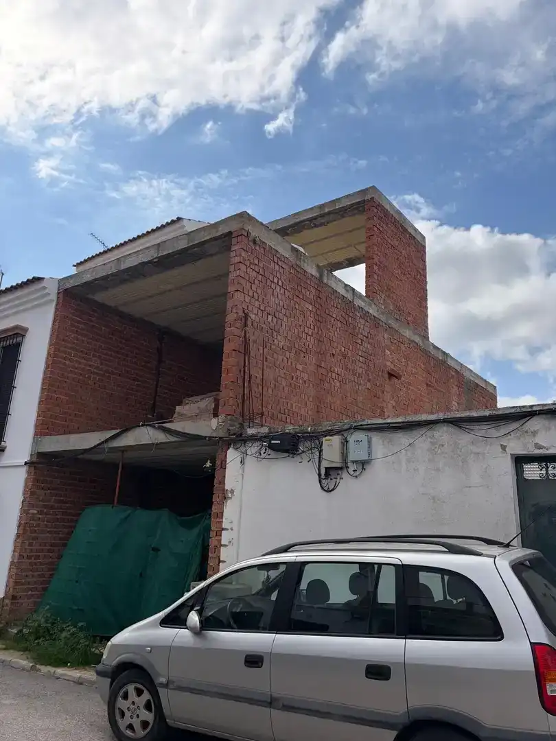 Vista exterior de Finca rústica en venda en Salteras amb Jardí privat, Piscina i Balcó