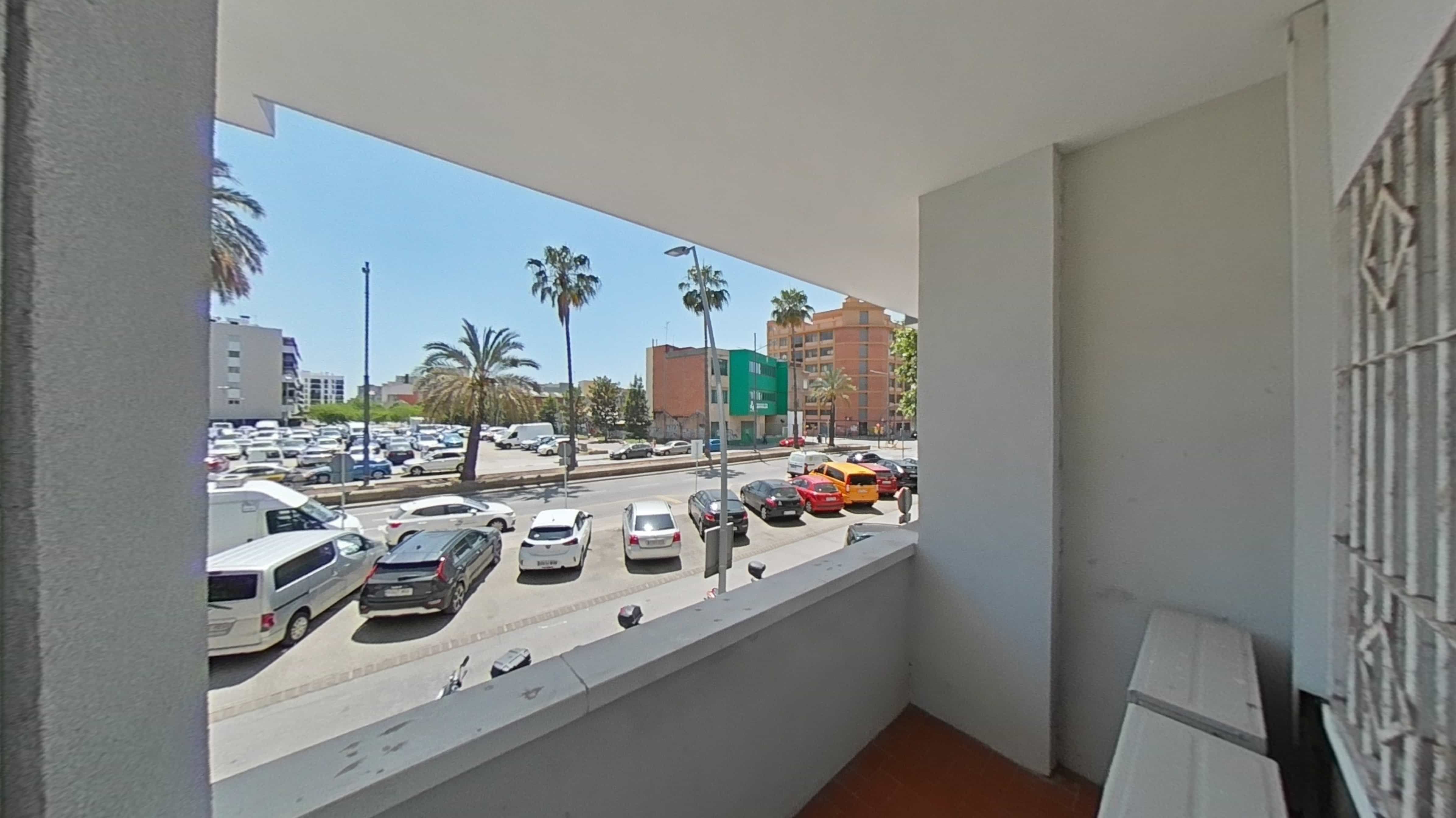 Exterior view of Flat for sale in Sant Cugat del Vallès  with Balcony