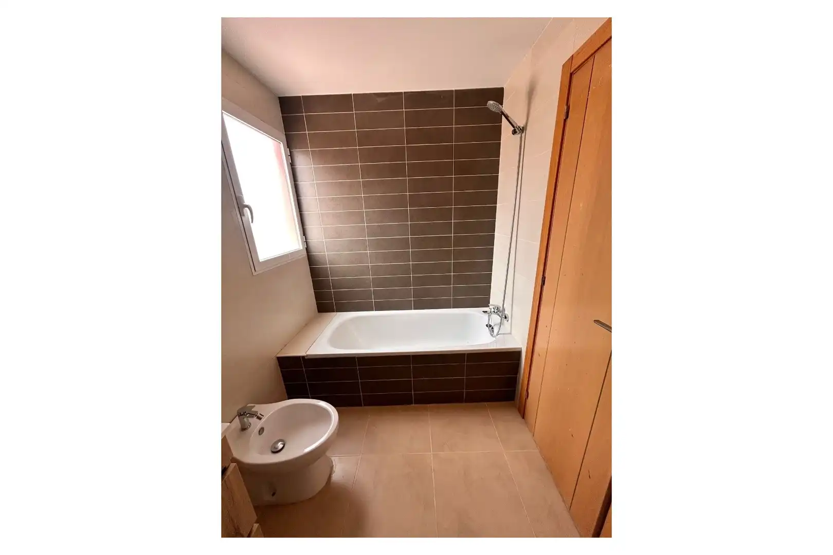 Baño de Piso en venta en Orihuela con Aire acondicionado, Terraza y Balcón