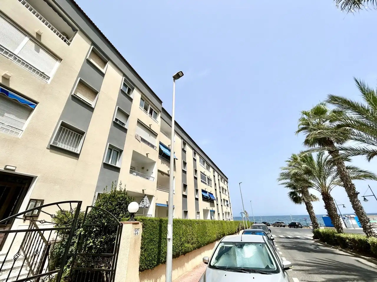 Exterior view of Ground floor for sale in Orihuela  with Air Conditioner, Swimming Pool and Oven
