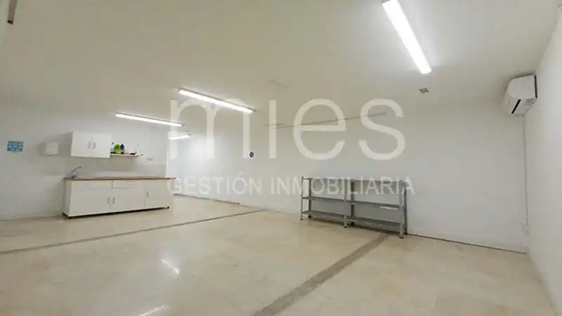 Local en venta en Valencia