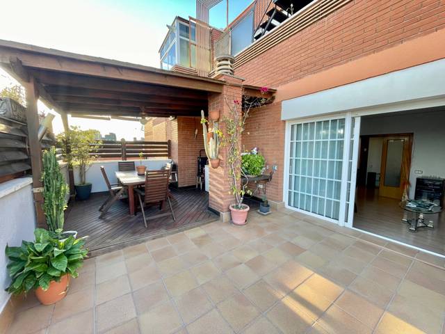 Piso en Venta en Carrer de Guerau de Liost en Bufalà