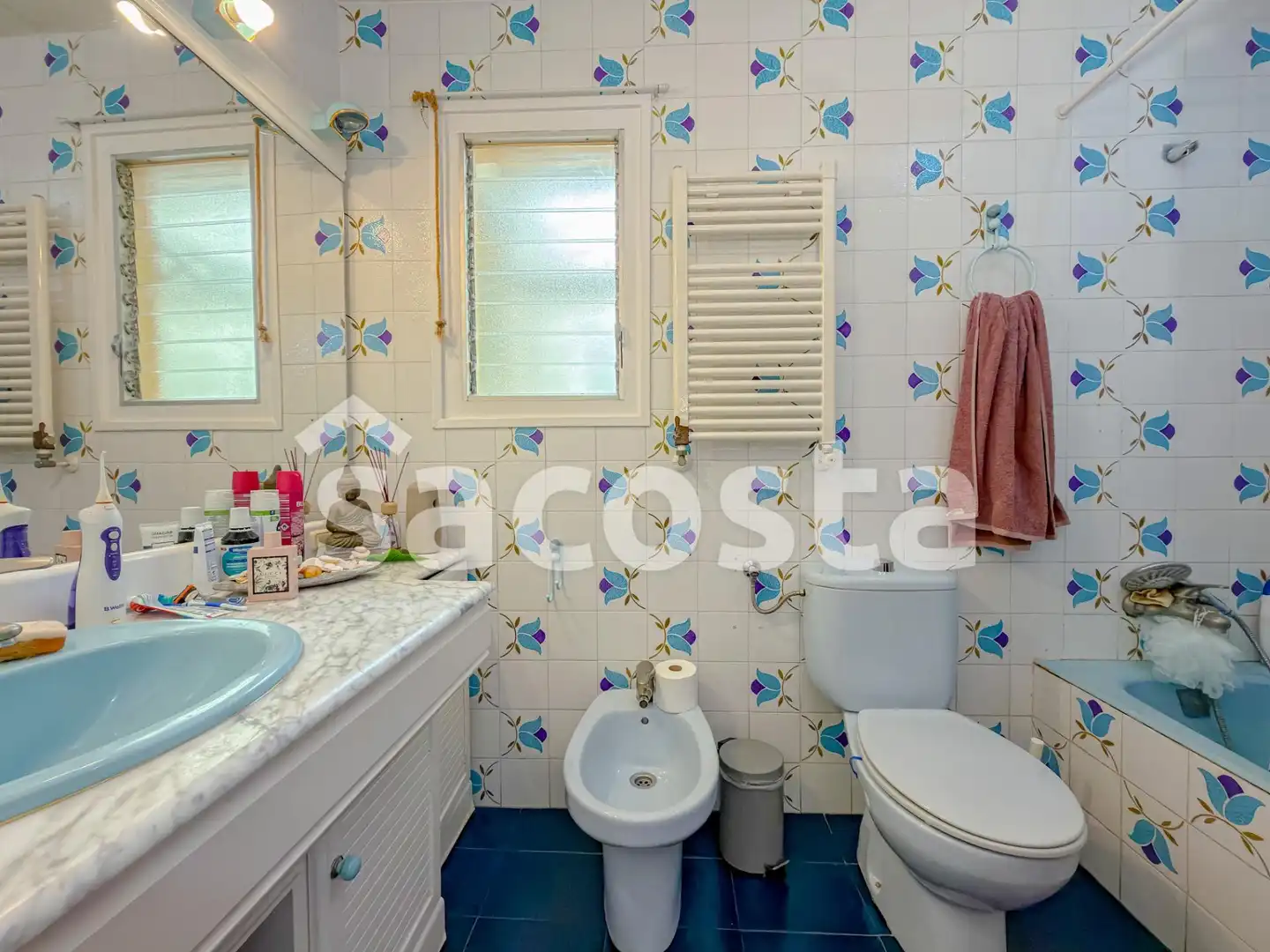 Baño de Piso en venta en Blanes con Calefacción y Balcón