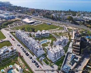 Vista exterior de Planta baixa en venda en Marbella amb Aire condicionat i Terrassa