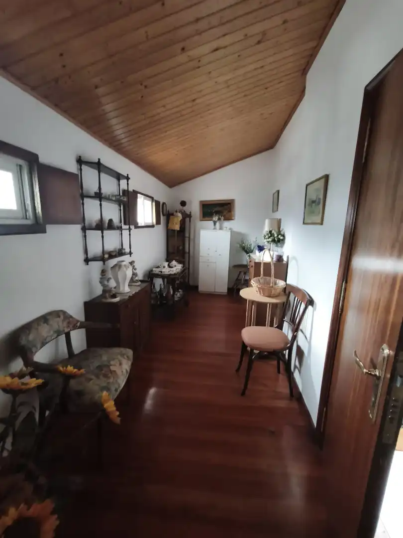 Menjador de Dúplex en venda en Ourense Capital  amb Calefacció, Parquet i Forn