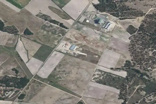 Nave industrial en venta en Aldeamayor de San Martín, imagen 4