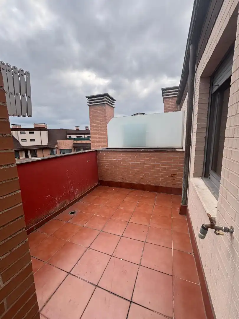 Balcony of Flat for rent in Oviedo   with Air Conditioner, Heating and Parquet flooring