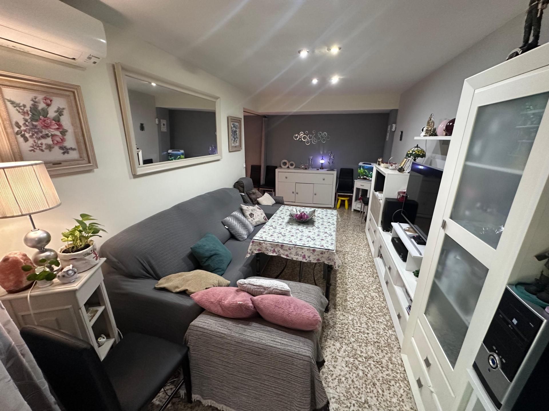 Sala d'estar de Pis en venda en  Córdoba Capital amb Aire condicionat, Terrassa i Traster