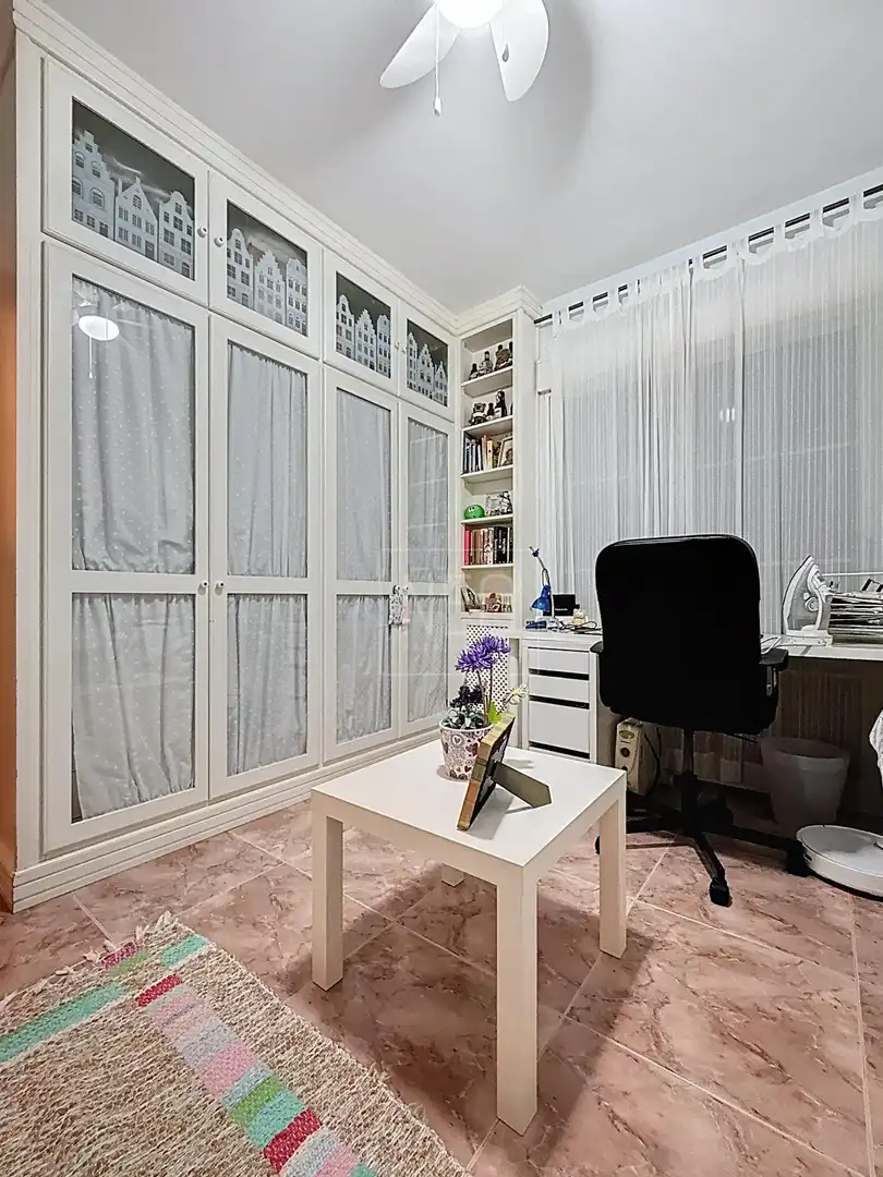 Habitación de Casa adosada en venta en Vegas del Genil con Aire acondicionado, Calefacción y Trastero