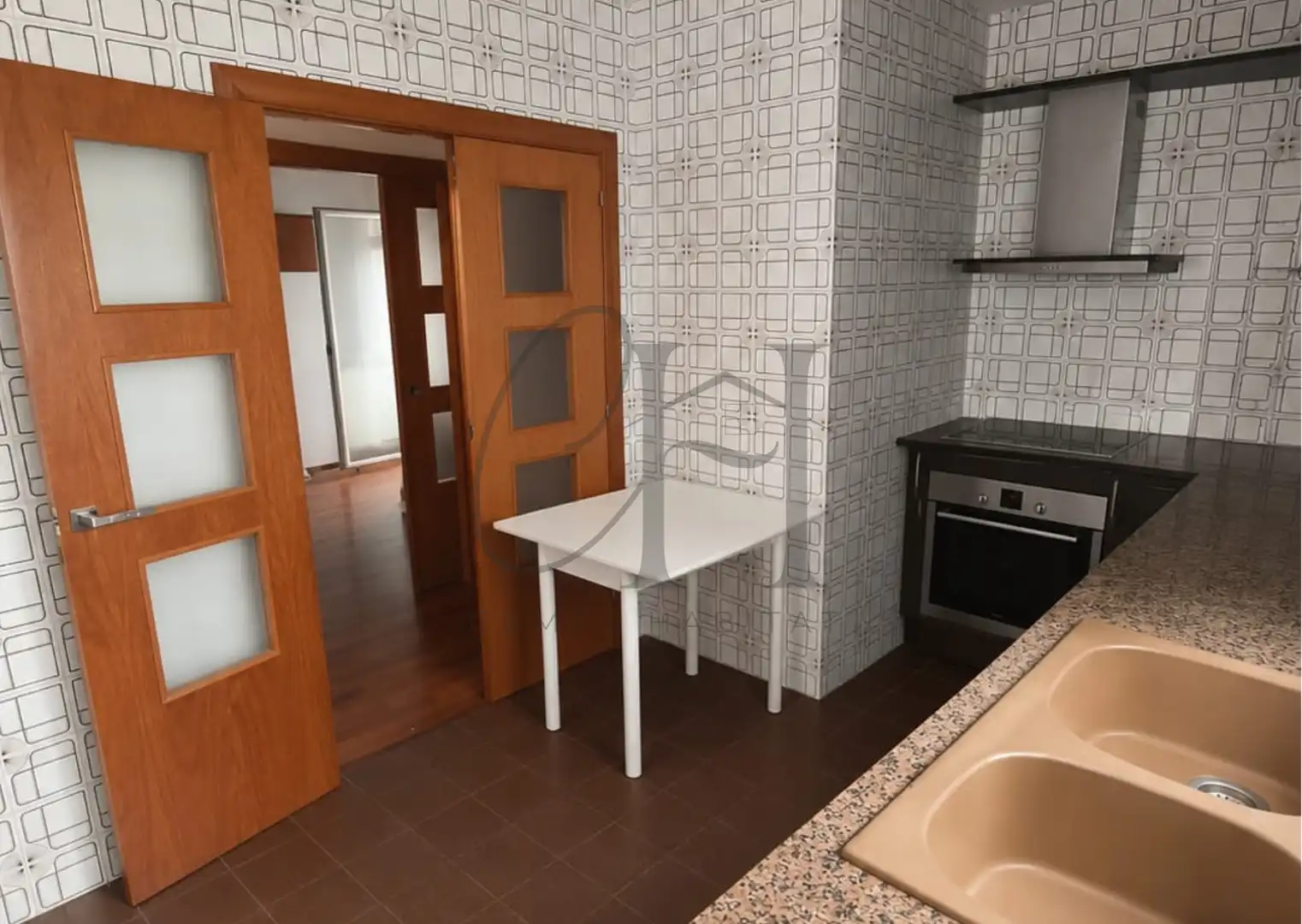 Cocina de Piso en venta en Cornellà de Llobregat