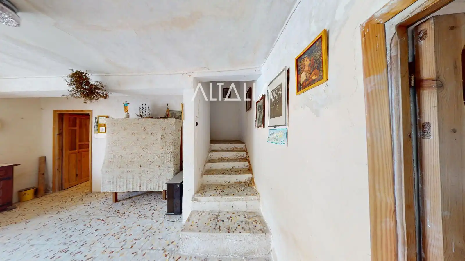 Houses for sale in Poyatos  with Terrace
