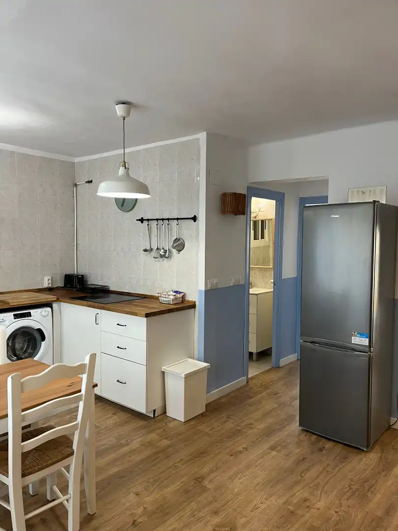 Cocina de Apartamento de alquiler en Valencia con Aire acondicionado, Calefacción y Amueblado