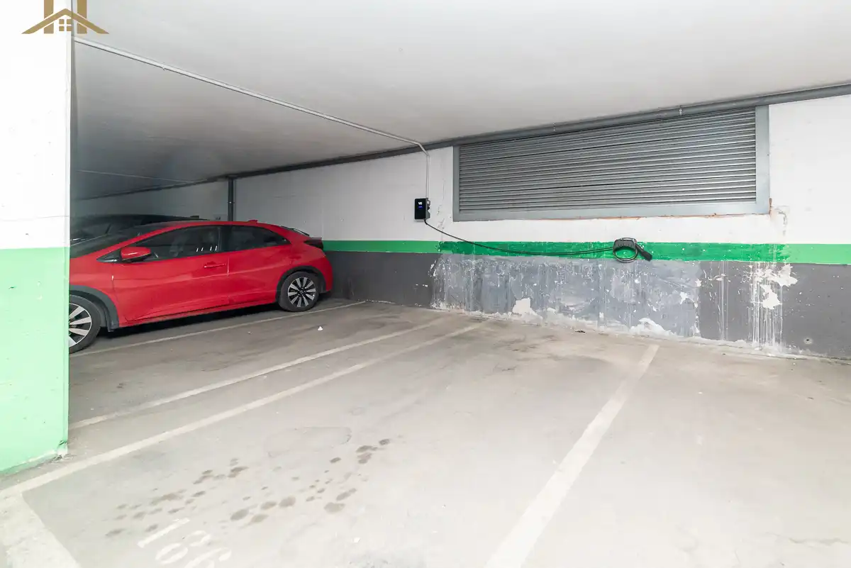 Parking de Ático en venta en Alcorcón con Aire acondicionado, Calefacción y Terraza