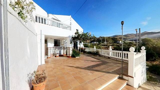 Casa-chalet en Venta en Gualchos pueblo