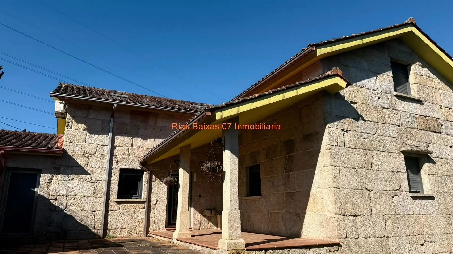 Vista exterior de Casa o chalet en venta en Covelo con Calefacción, Jardín privado y Terraza