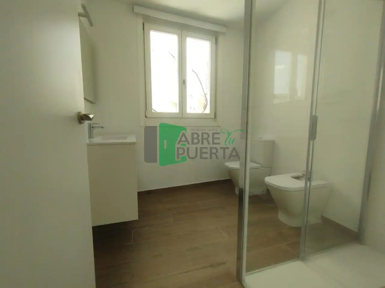 Baño de Dúplex en venta en Ourense Capital  con Calefacción, Terraza y Trastero
