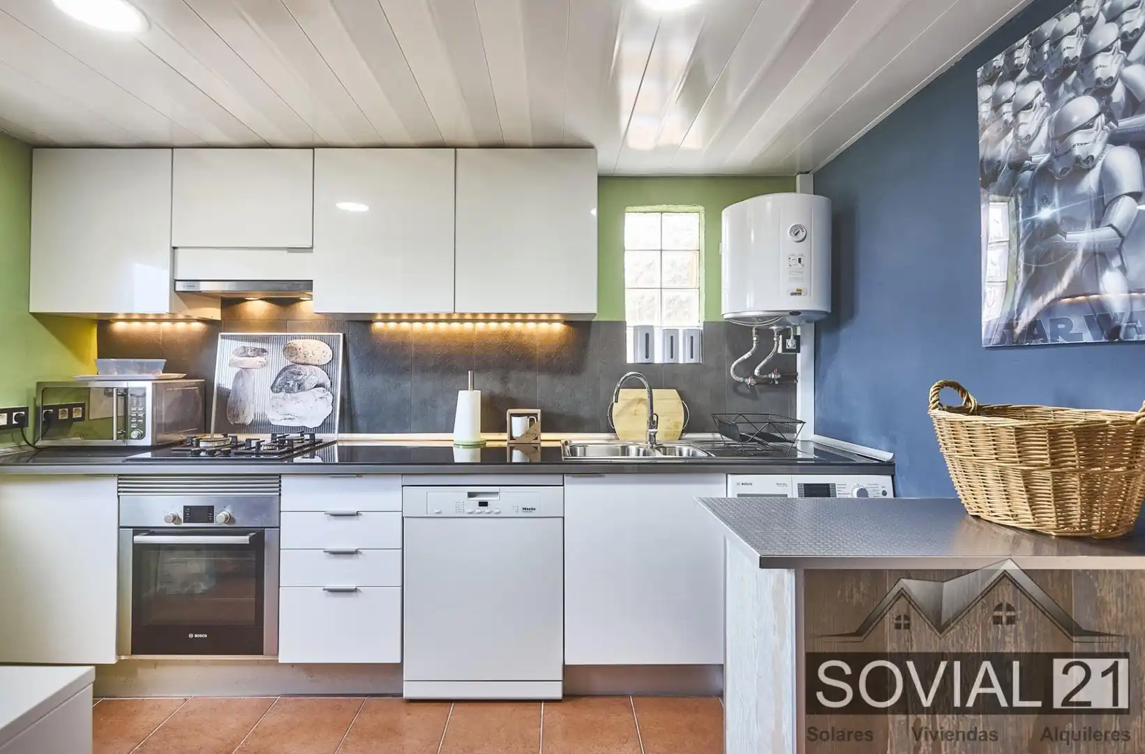 Cocina de Casa o chalet en venta en Barcelona con Calefacción, Jardín privado y Terraza
