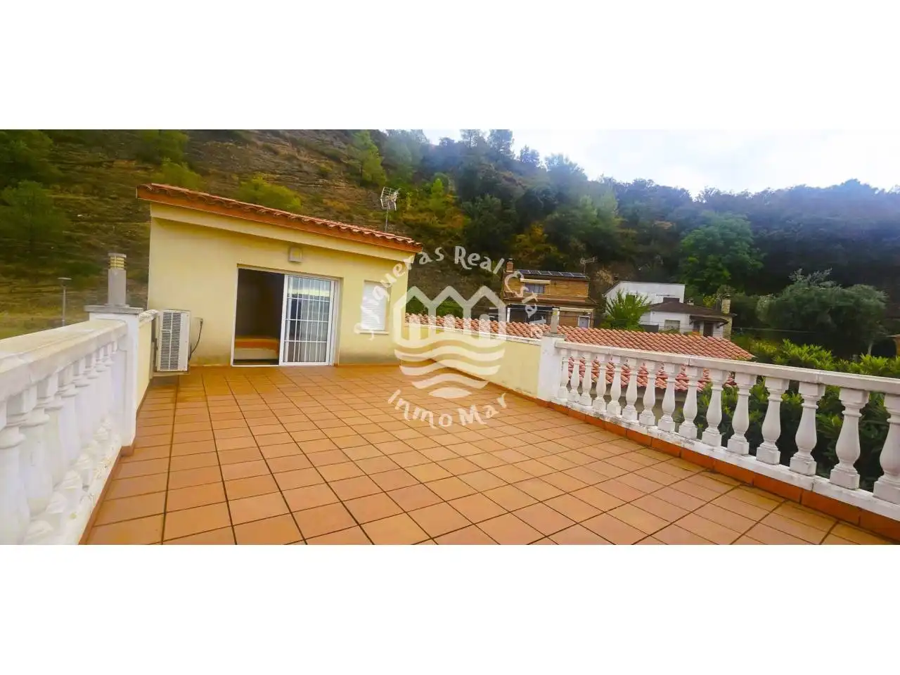 Vista exterior de Casa o xalet en venda en Abrera amb Aire condicionat, Calefacció i Jardí privat