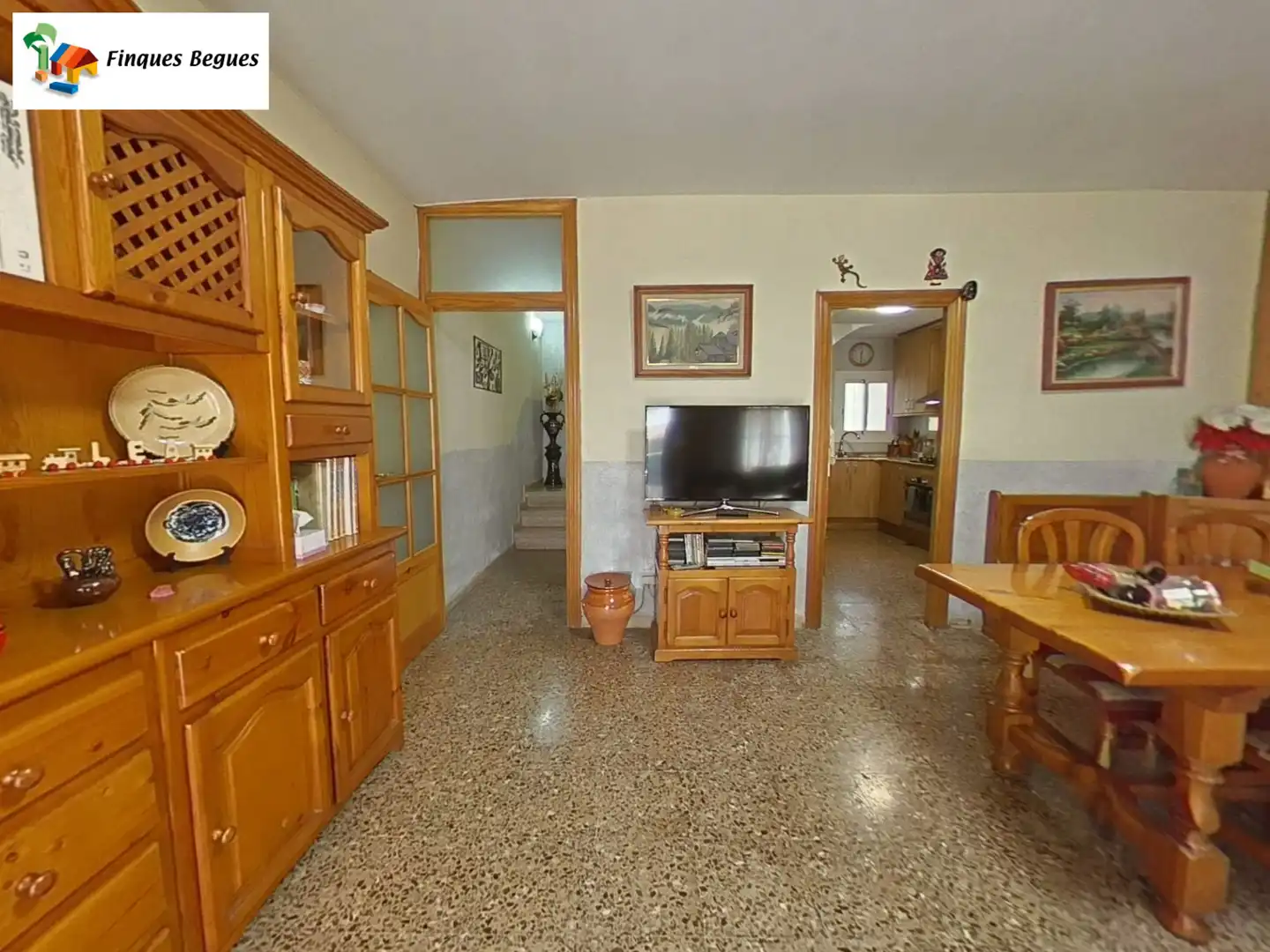Sala d'estar de Finca rústica en venda en Begues amb Calefacció, Jardí privat i Moblat